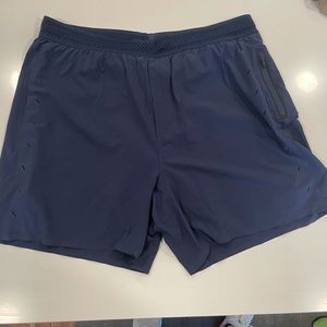 Men’s ten thousand Large shorts